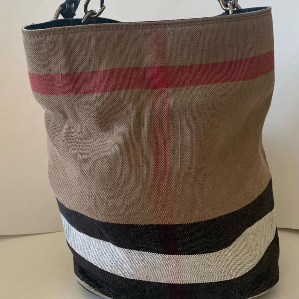 Authentic Burberry Ashby Hobo Bag - Picture 3 of 12
